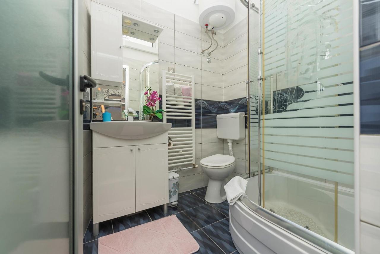 Premium Center Apartments Baška Voda Exteriör bild